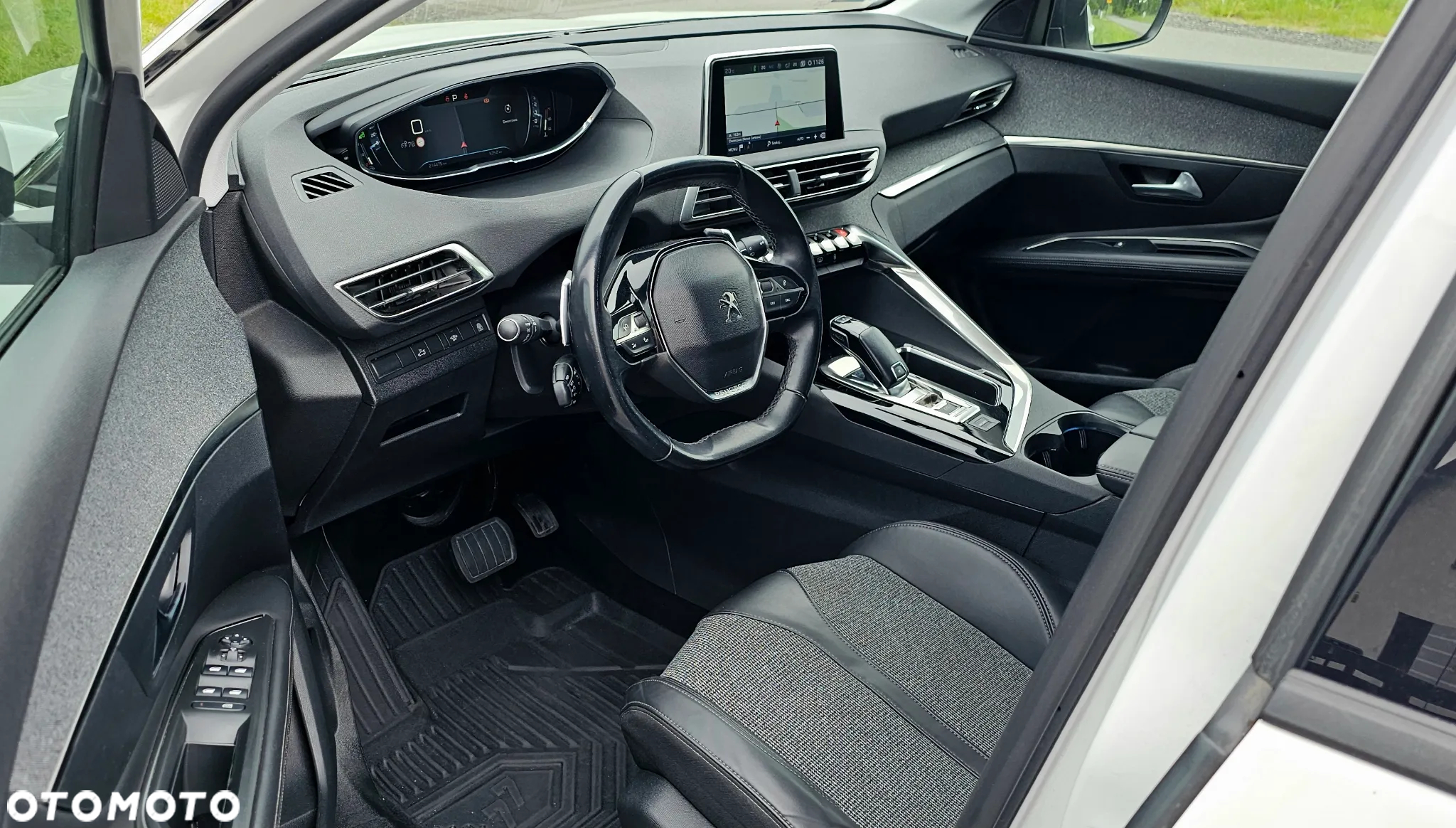 Peugeot 3008 1.5 BlueHDi Allure S&S EAT8 - 28
