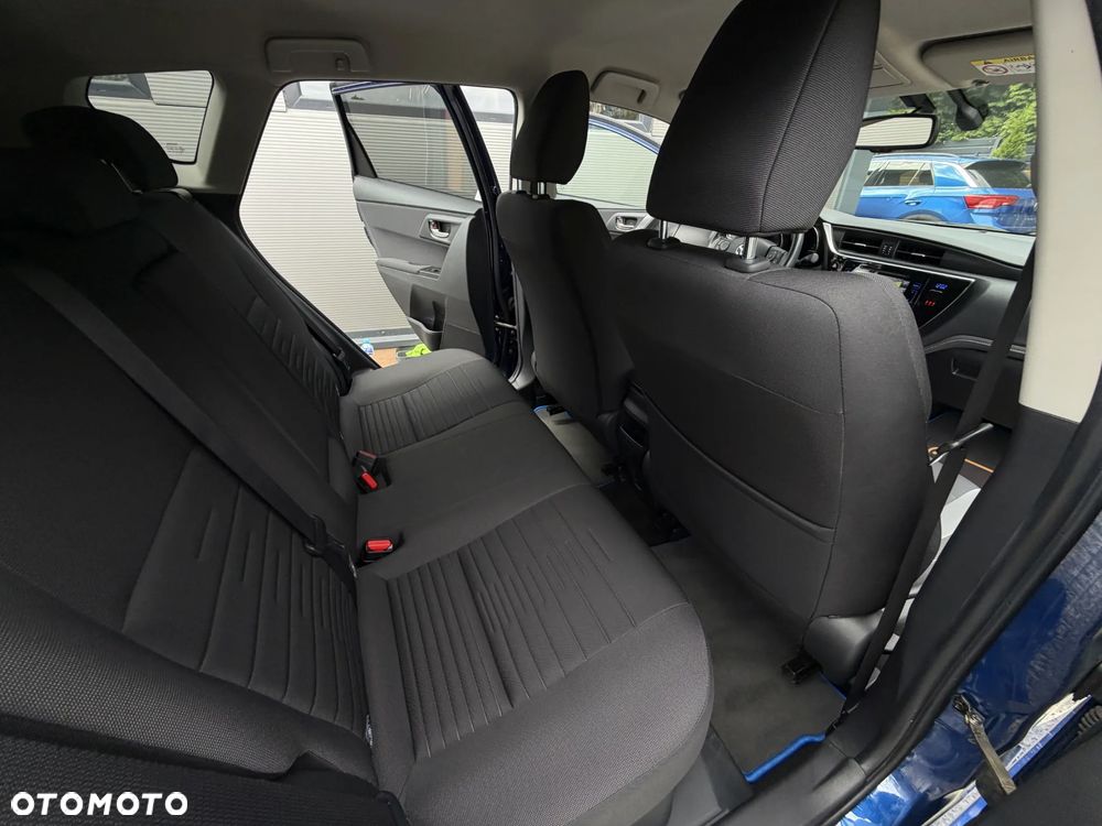 Toyota Auris - 17