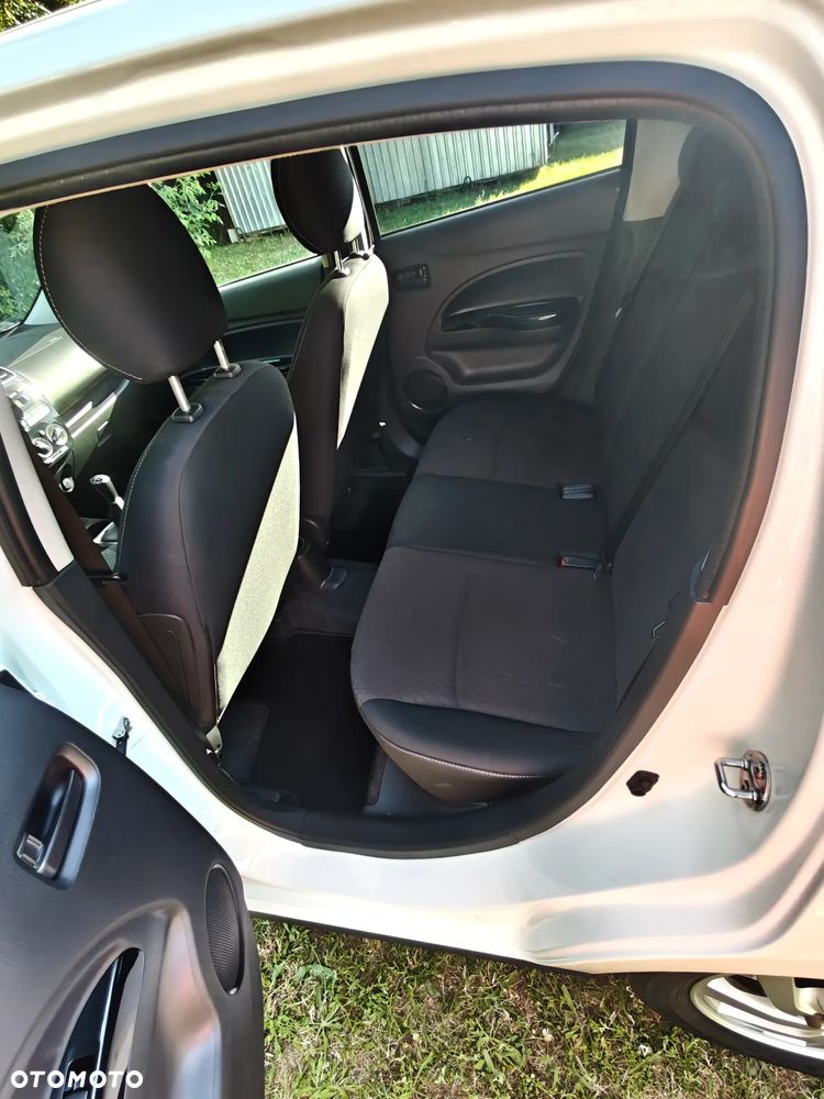 Mitsubishi Space Star 1.2 AS&G Invite - 12