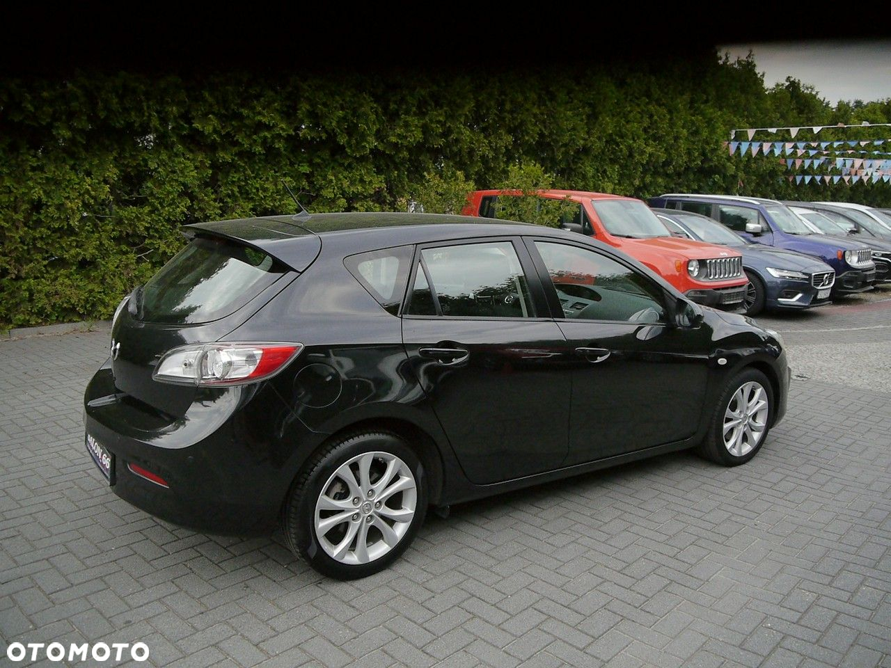 Mazda 3 2.0 Exclusive + - 14