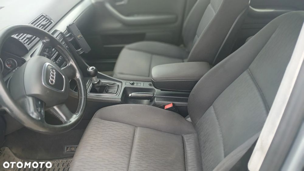 Audi A4 Avant 1.8T - 7