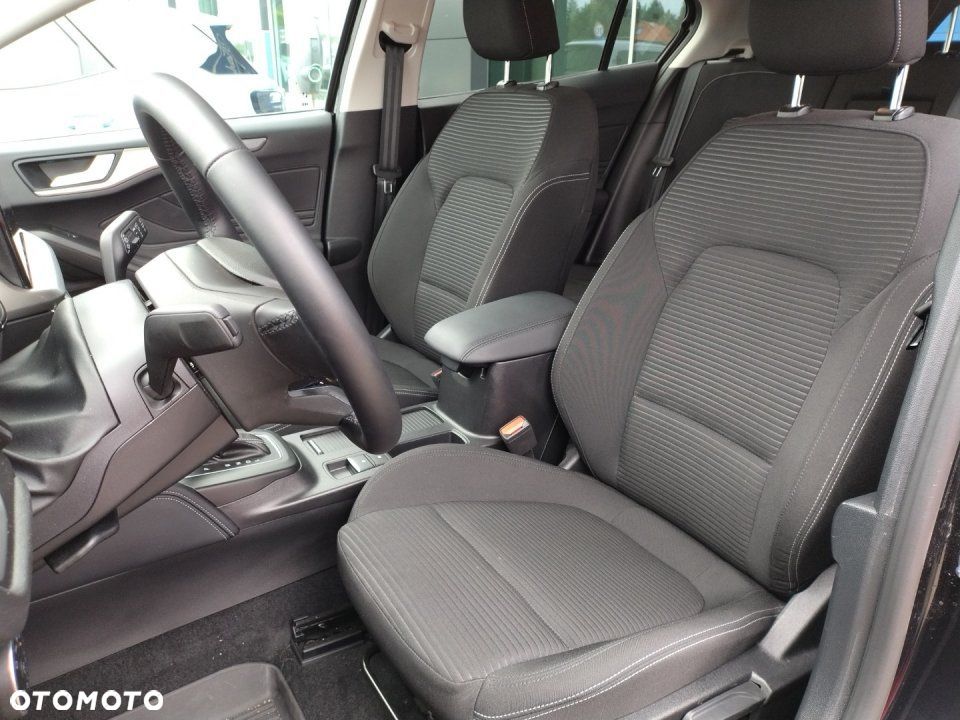Ford Focus - 23