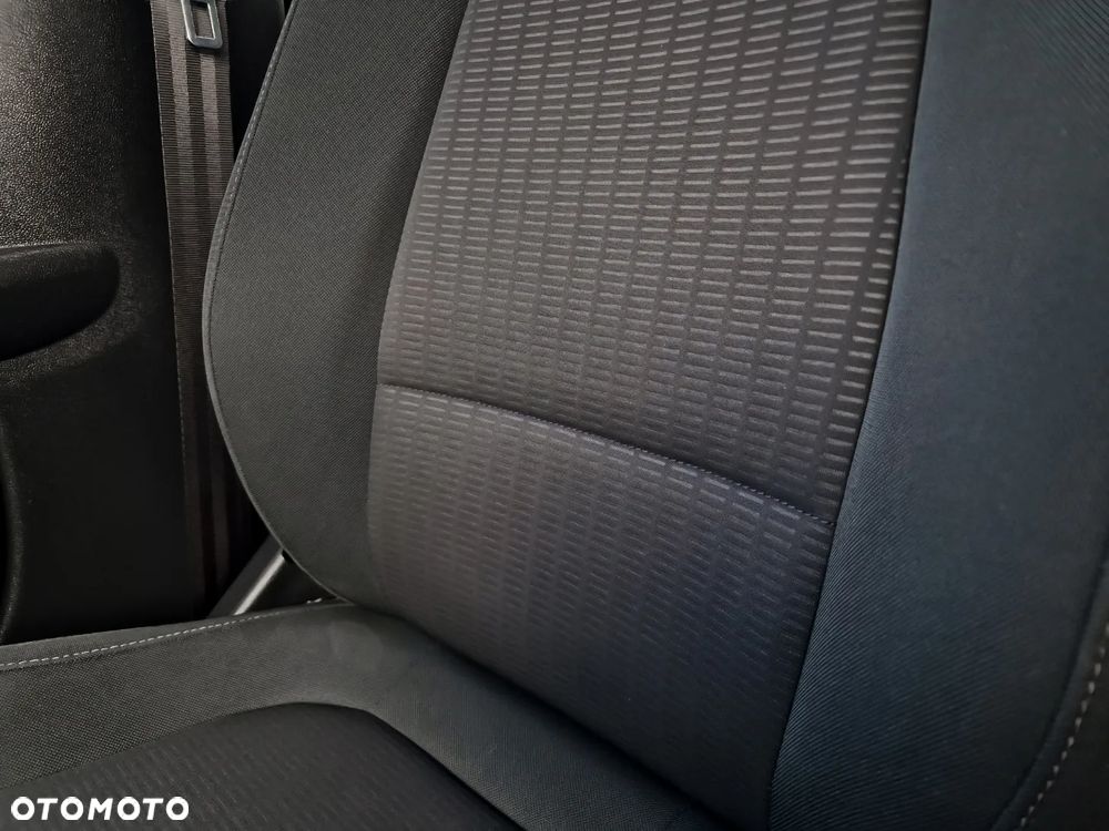 Ford Focus 1.0 EcoBoost Trend - 19