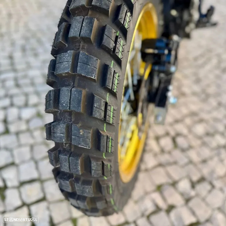 Bluroc Hero 250 - 18