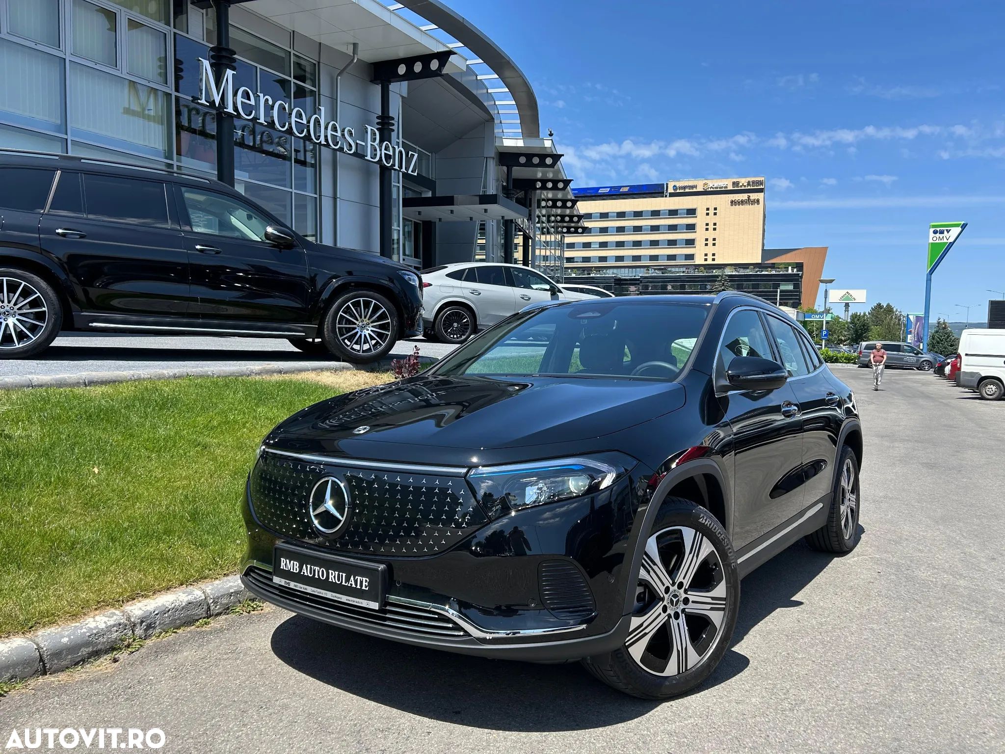 Mercedes-Benz EQA 300 4MATIC - 1