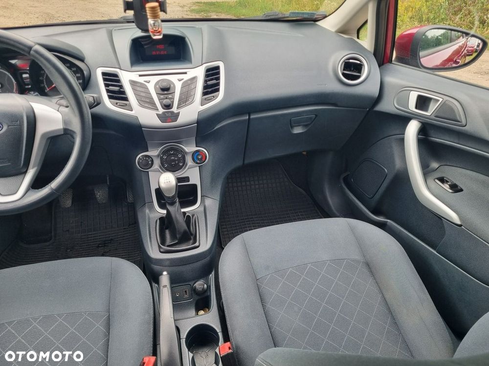 Ford Fiesta 1.25 Silver X (Ambiente) EU6 - 15