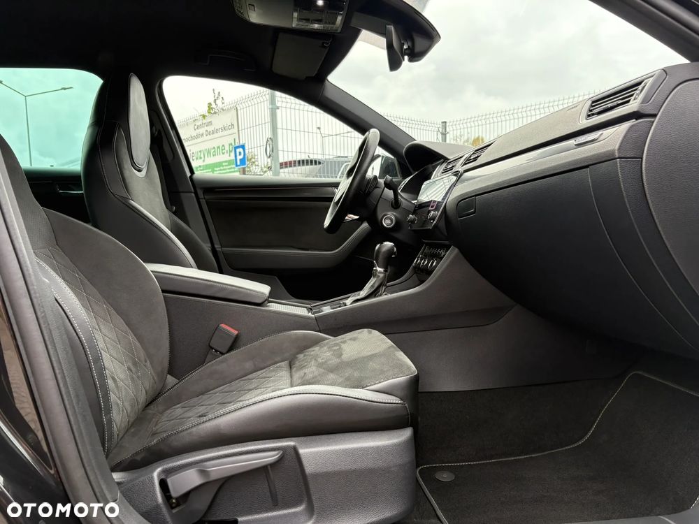 Skoda Superb 2.0 TDI SCR Sportline DSG - 29