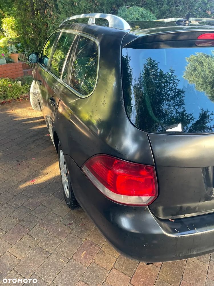 Volkswagen Golf - 2