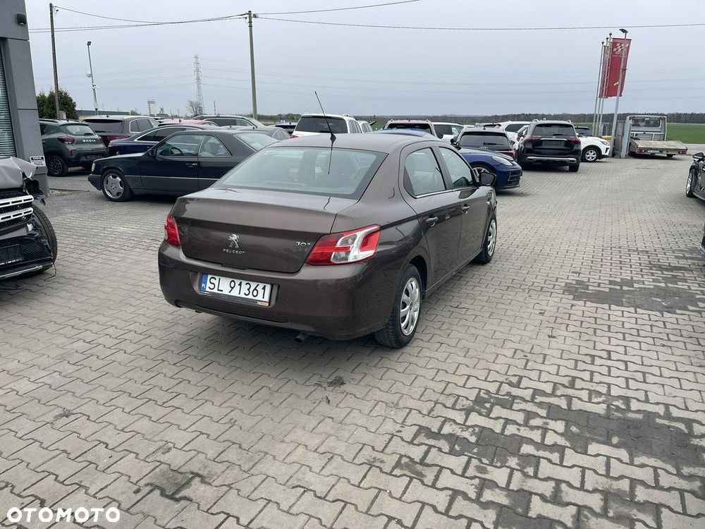 Peugeot 301 1.2 VTi/Pure Tech Active - 2
