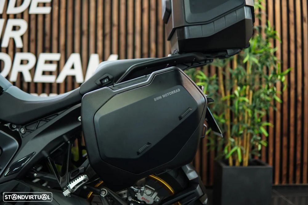 BMW R 1300 GS TRIPLE BLACK C/RODAS RAIOS DOURADAS - 32
