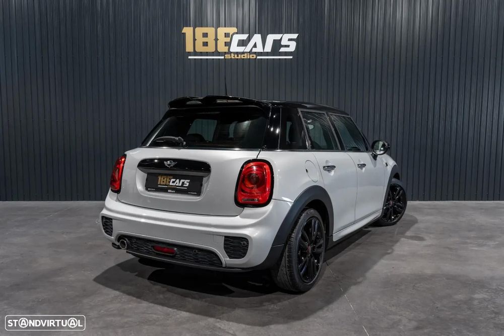 MINI 5 Portas Cooper D Auto - 48