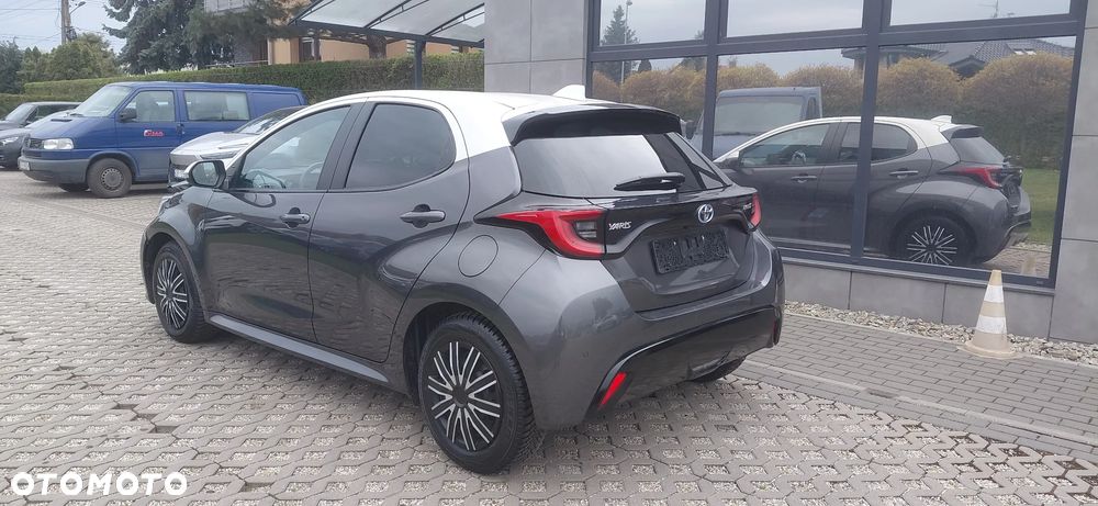 Toyota Yaris Hybrid 1.5 Style - 3
