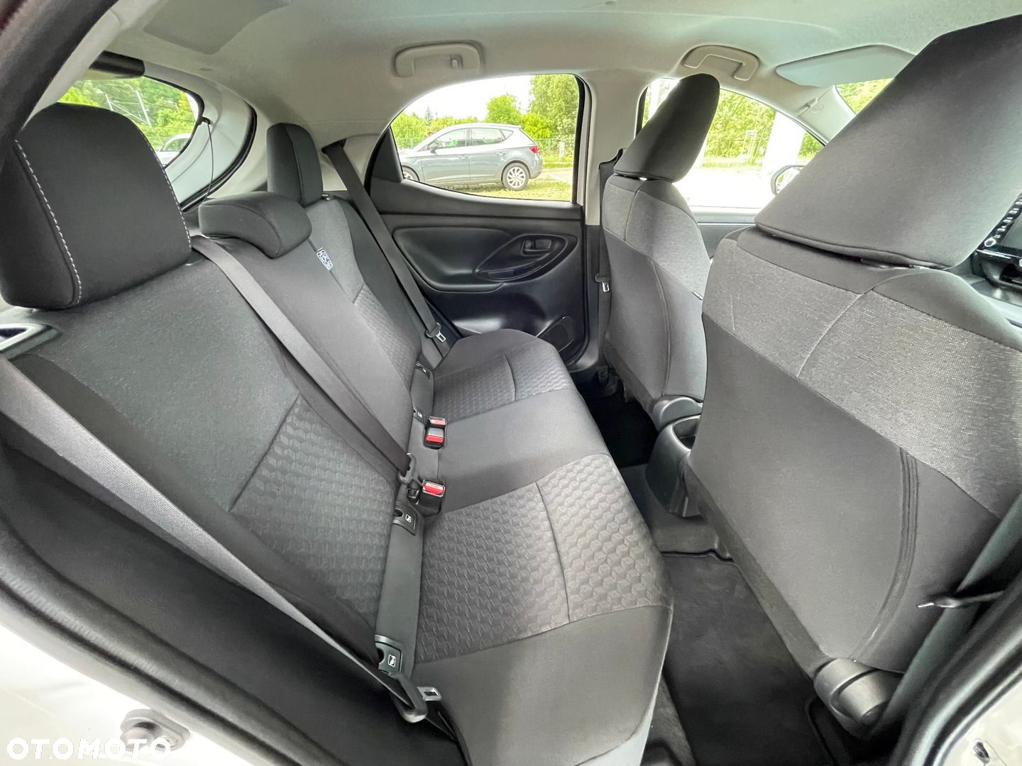 Toyota Yaris - 12