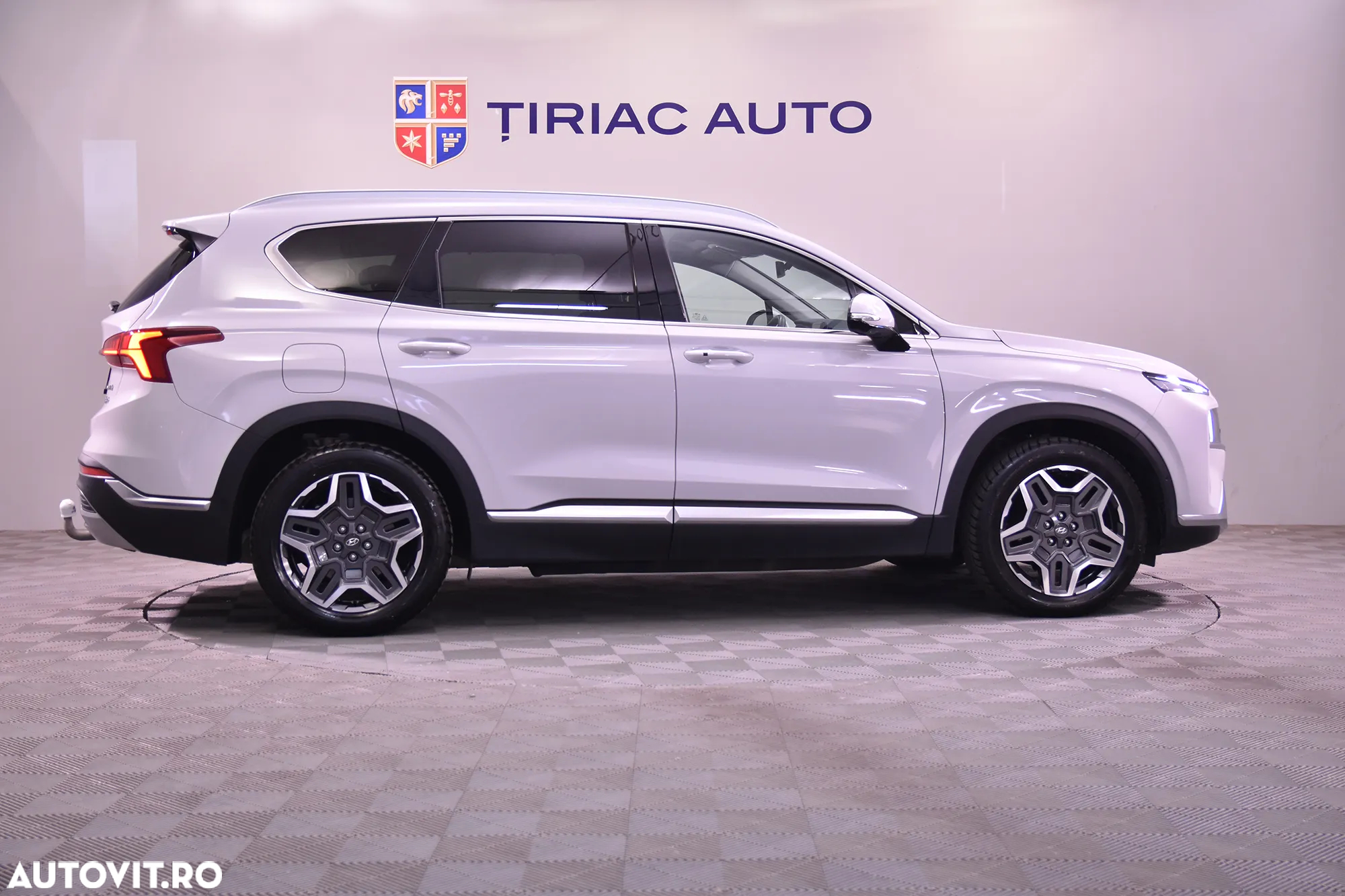 Hyundai Santa Fe - 6