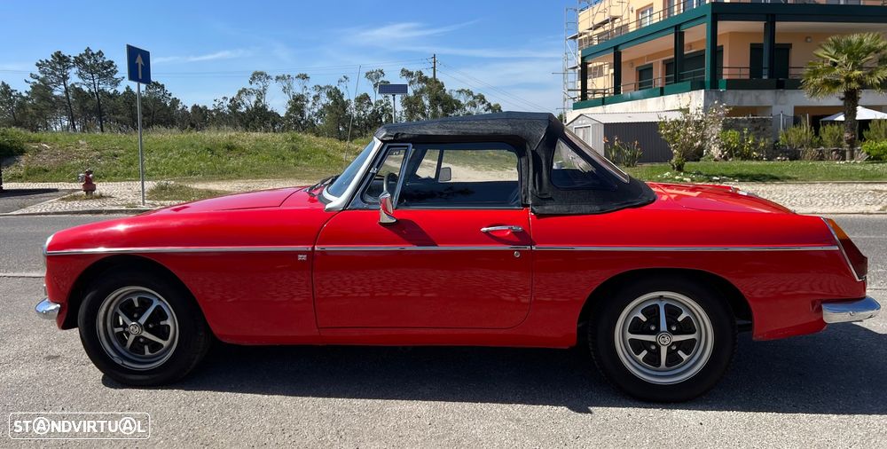 MG MGB - 1