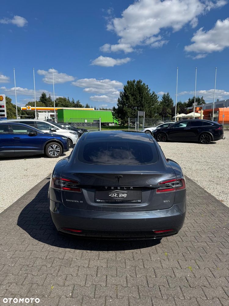Tesla Model S 90 D - 6