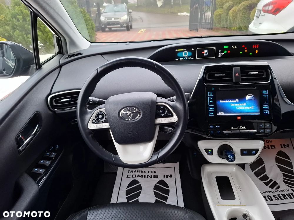 Toyota Prius 1.8 Hybrid Prestige - 13