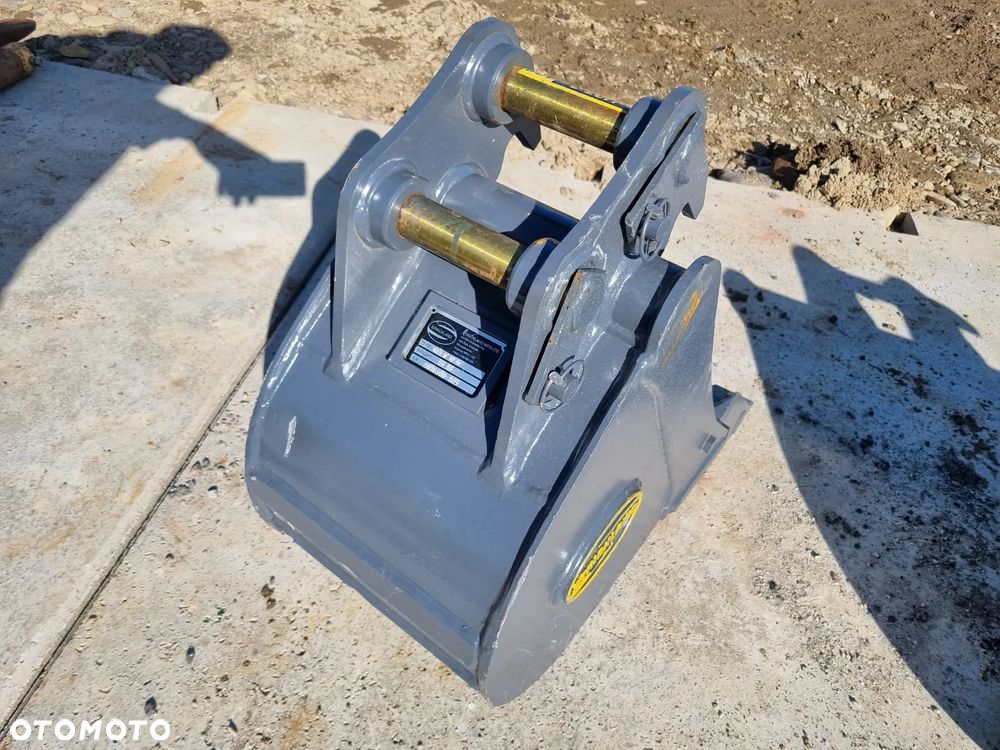 Nowa łyżka Strickland 30cm Kubota U27 sworzeń 35mm  łyżki do koparki kopania kopiąca Kx 027 - 4