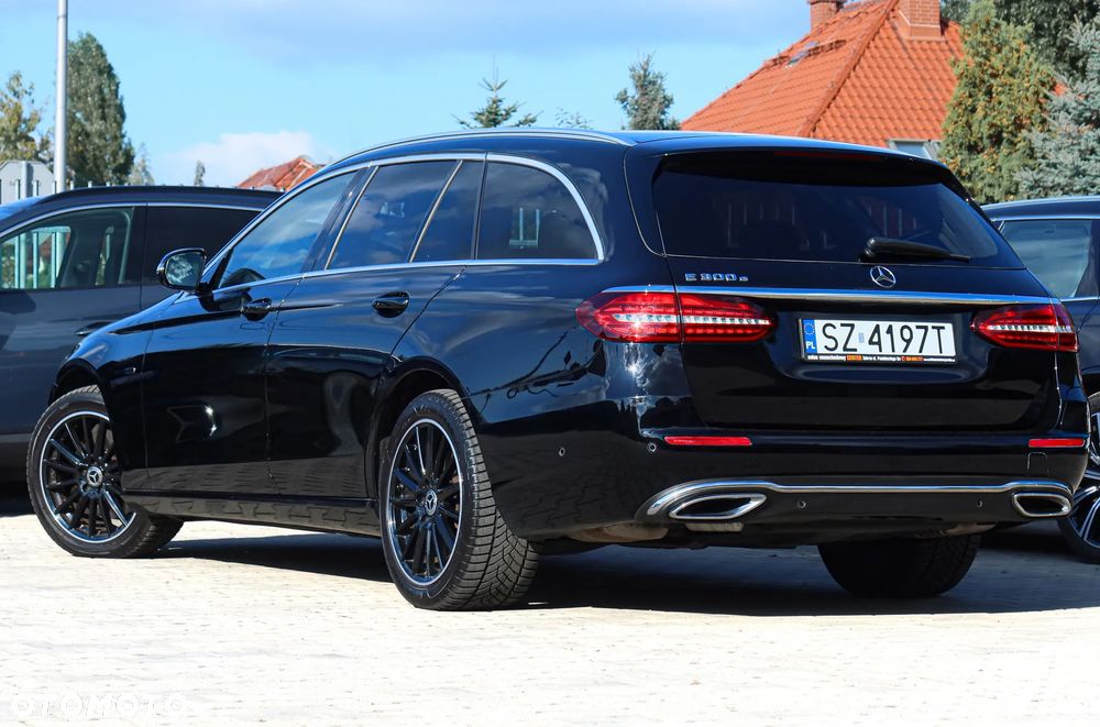 Mercedes-Benz Klasa E 300 T 9G-TRONIC Avantgarde - 35