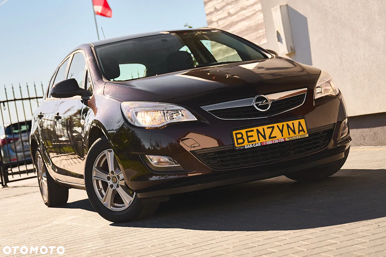 Opel Astra 1.4 EcoFLEX 150 Jahre - 8