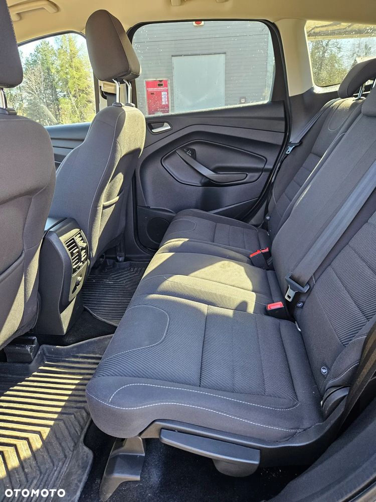 Ford Kuga 1.5 EcoBoost 2x4 Trend - 8