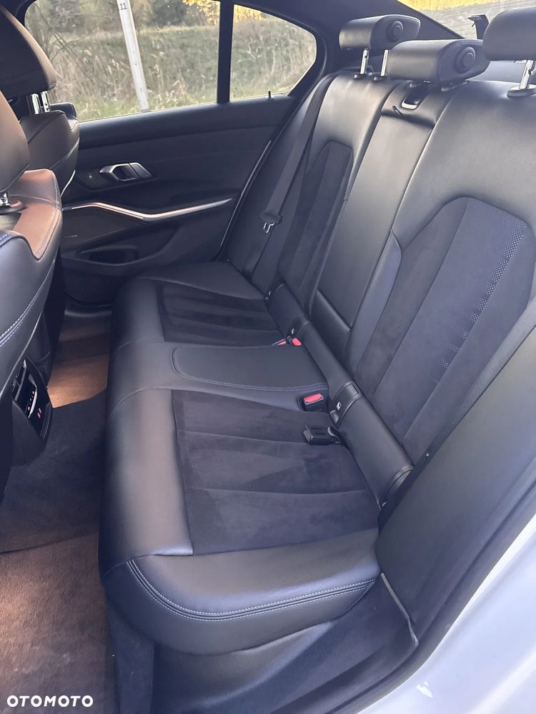 BMW Seria 3 320d xDrive mHEV M Sport sport - 8