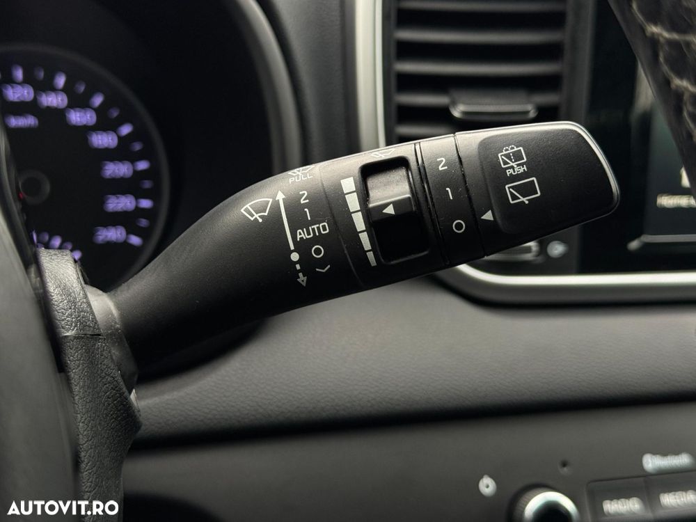 Kia Sportage - 16