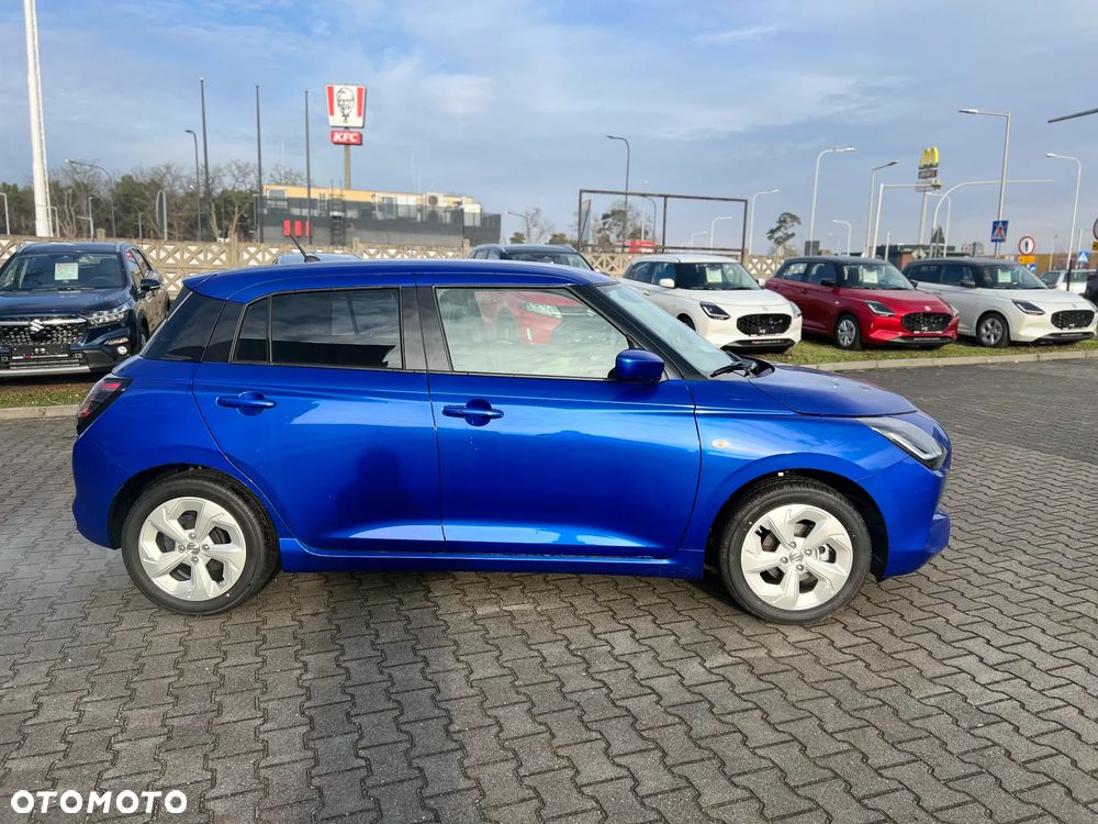 Suzuki Swift 1.2 Dualjet SHVS Premium Plus CVT - 14