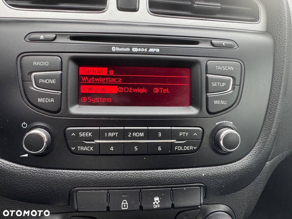 Kia Ceed - 23
