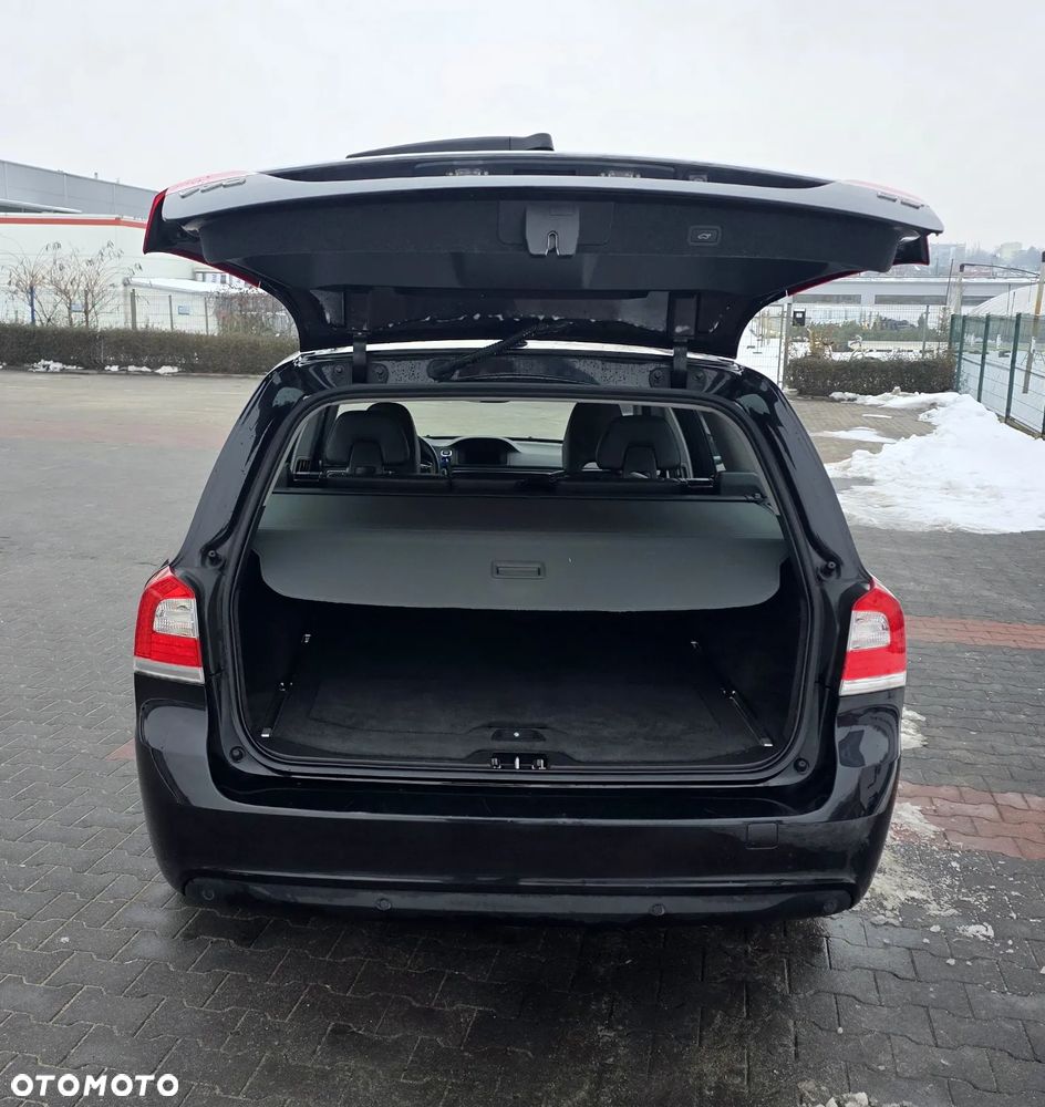 Volvo V70 D3 Summum - 5