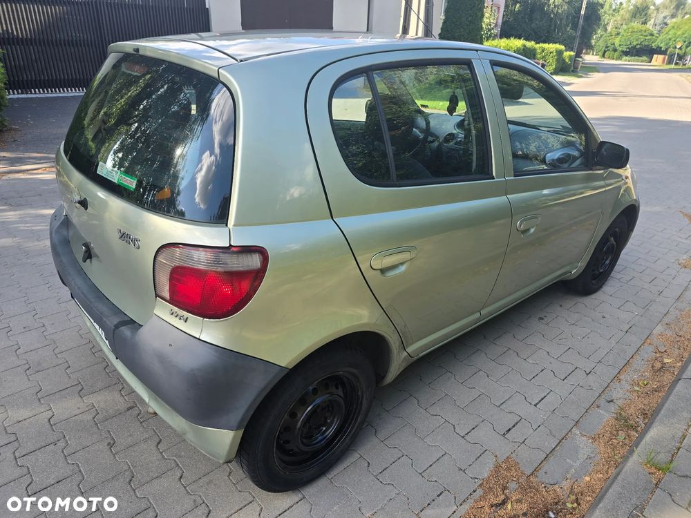 Toyota Yaris 2002 photo 4