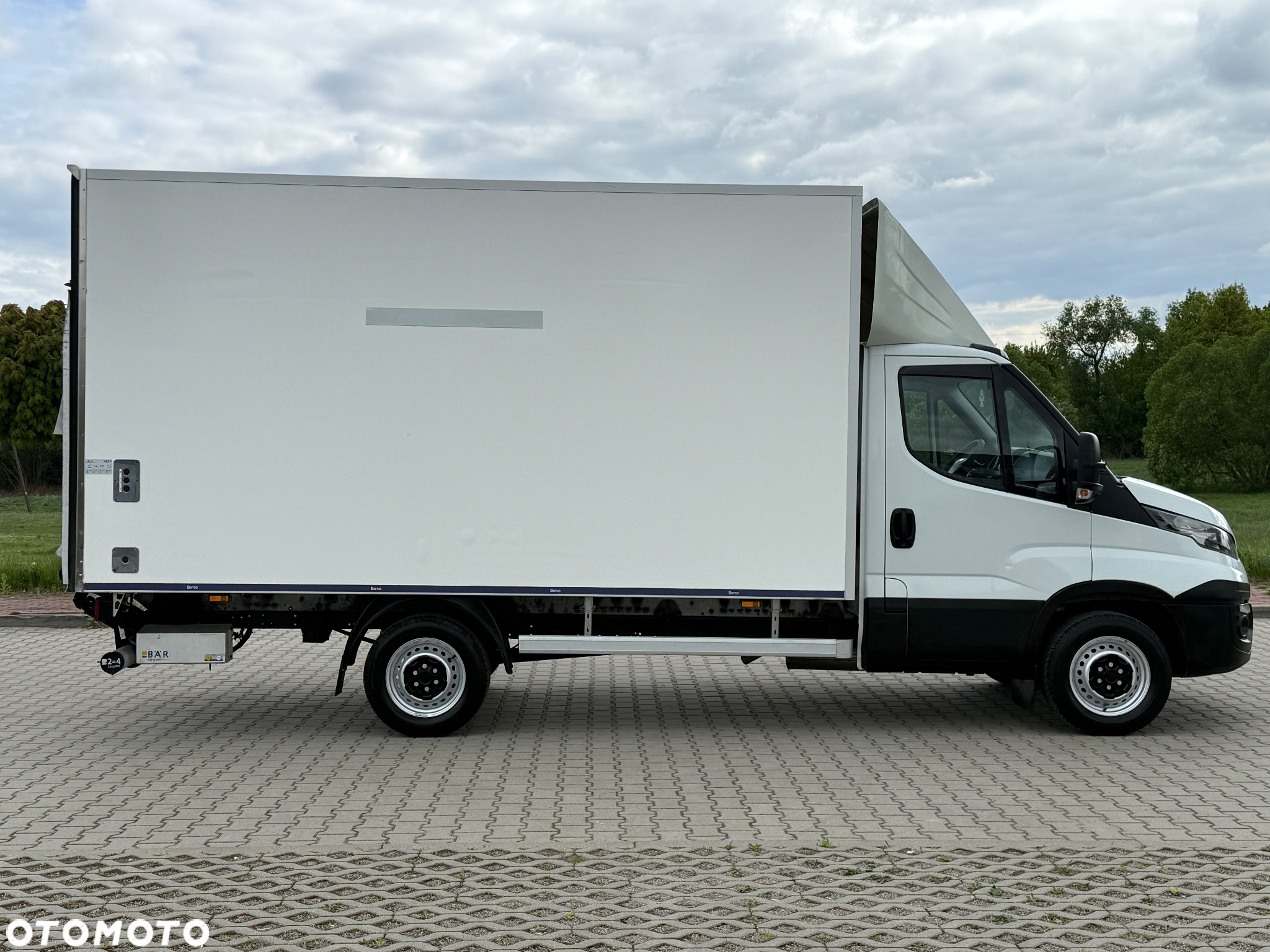 Iveco DAILY 35-160 160KM Hi Matic *Resor+Poduszka* 8 E.Palet Kontener * Izoterma +Winda 750KG BOGATA Opcja Wyposażenia!!! - 3