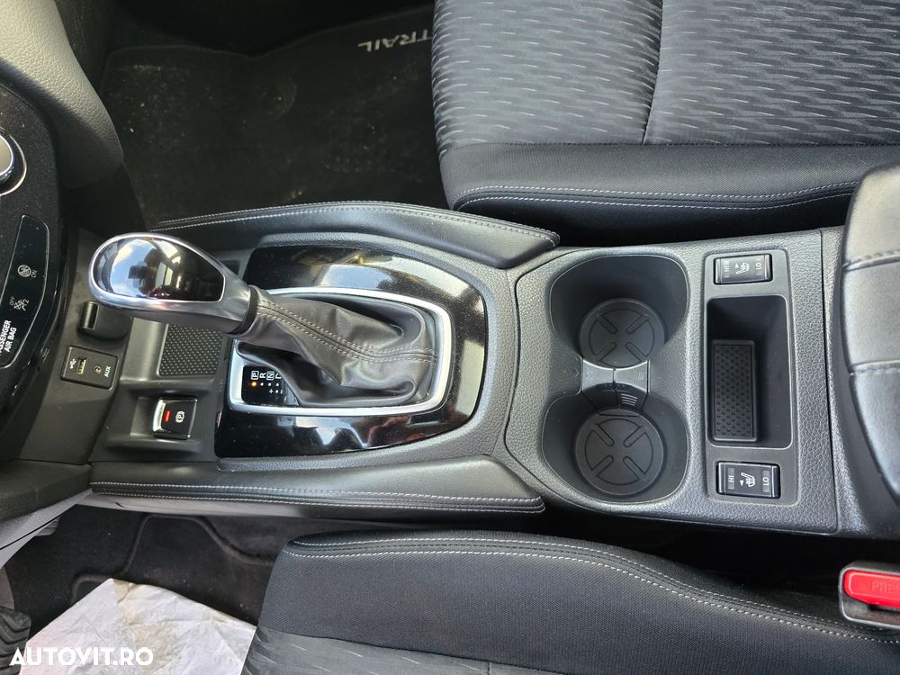 Nissan X-Trail 1.6 dCi Xtronic N-Connecta - 12