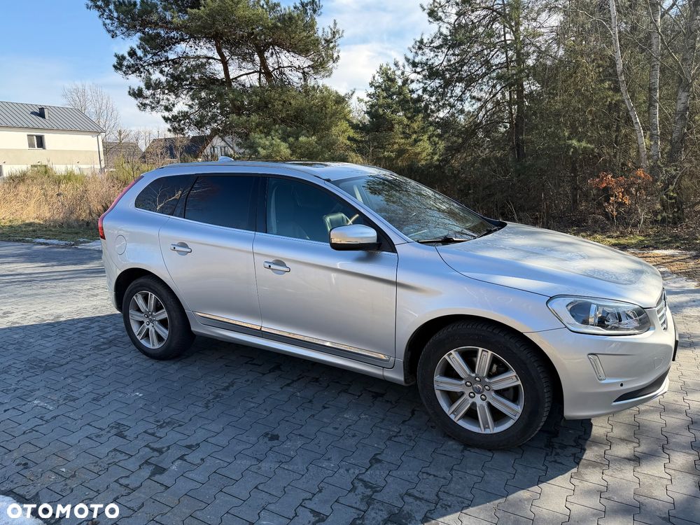 Volvo XC 60 - 4