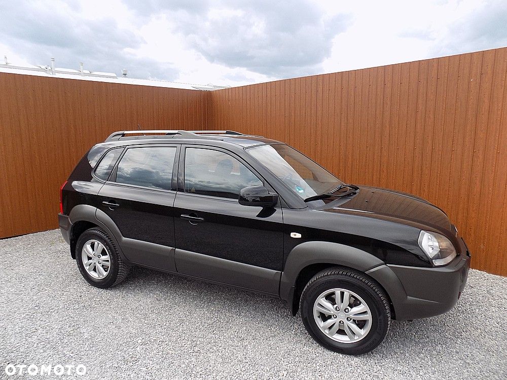 Hyundai Tucson 2.0 2WD GLS - 26