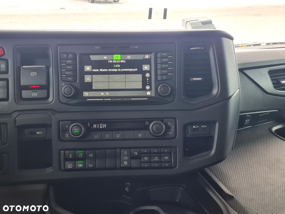 Scania Scania V8 po kontrakcie serwisowym - 17
