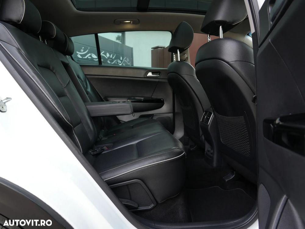 Kia Sportage 2,0 CRDI AWD Aut. Platinum - 10