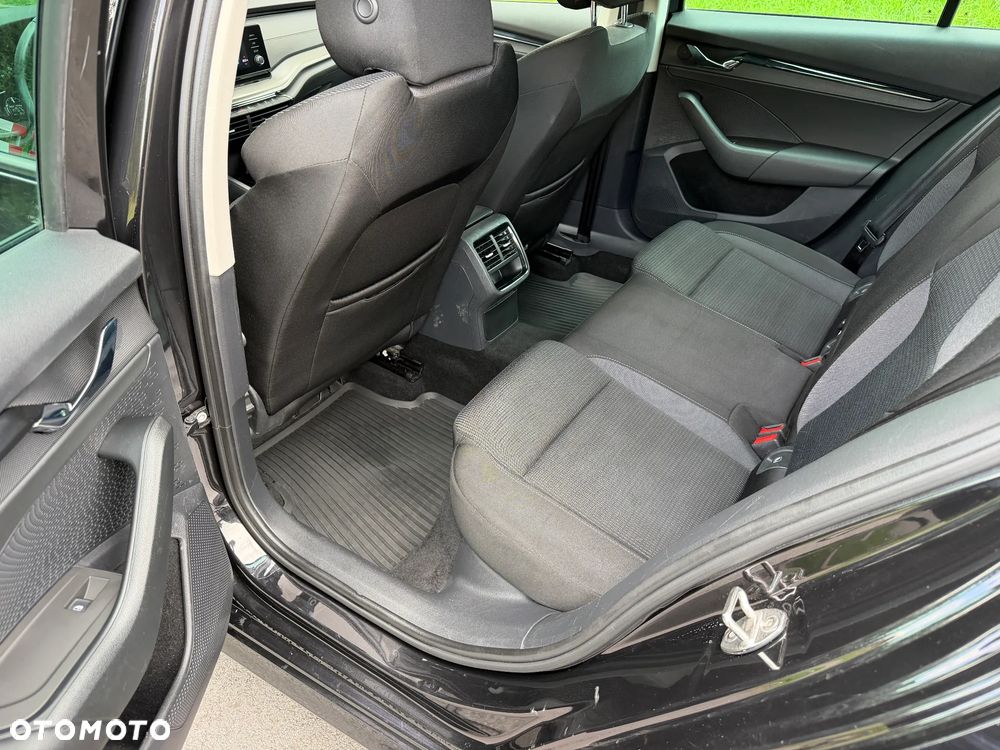 Skoda Octavia 1.5 TSI e-Tec Ambition DSG - 17