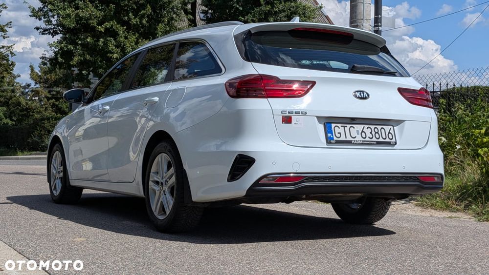 Kia Ceed 1.6 CRDi SCR M - 4