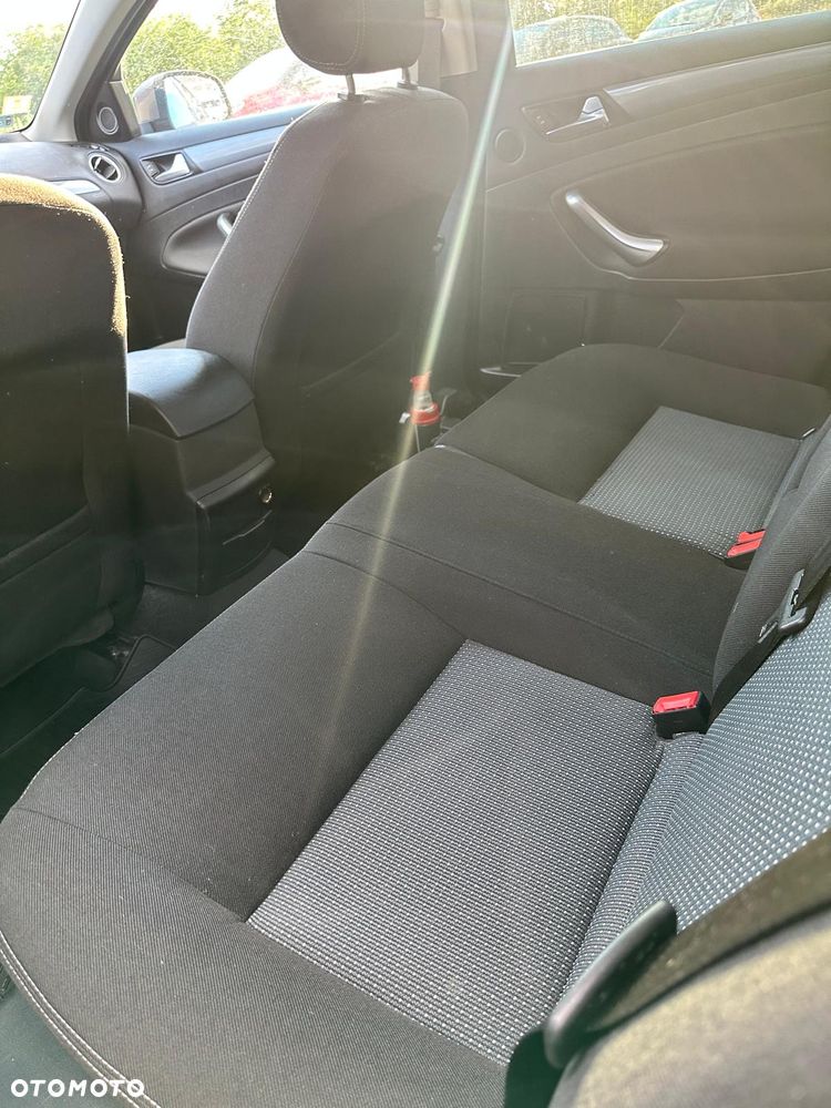 Ford Mondeo - 31