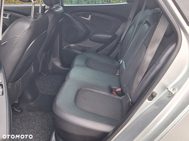 Hyundai ix35 2.0 4WD Premium - 17