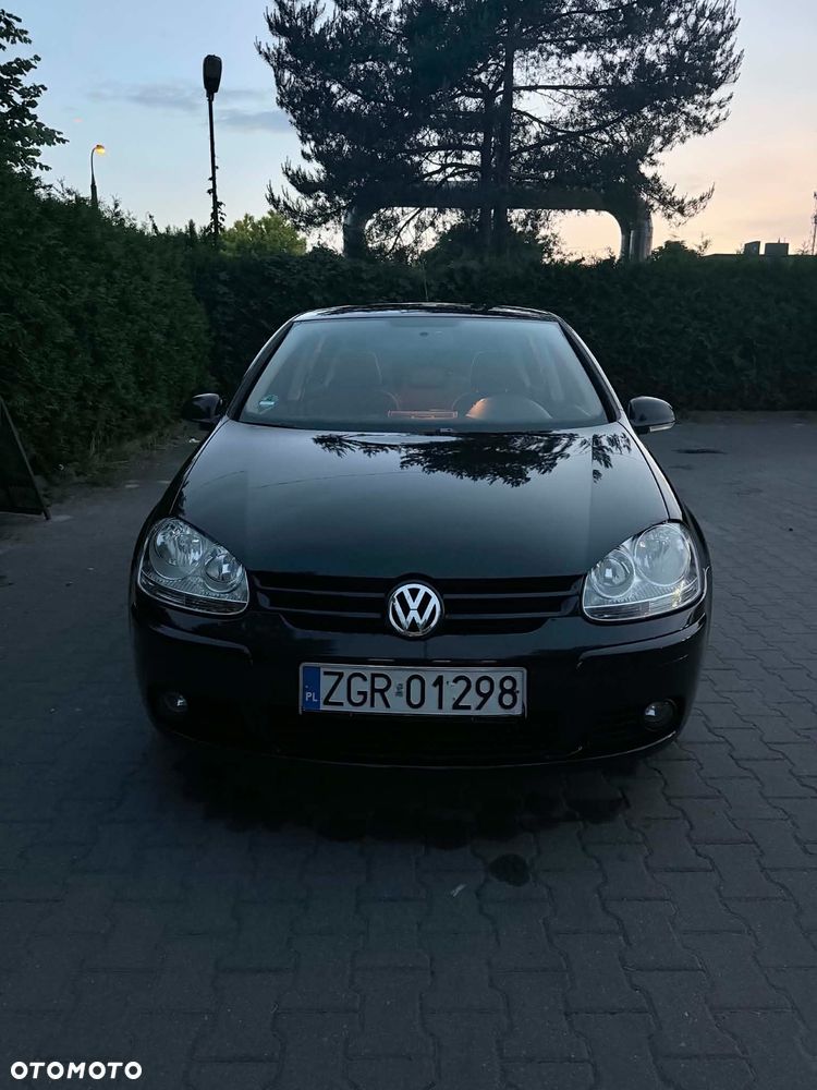 Volkswagen Golf 1.6 Trendline - 1