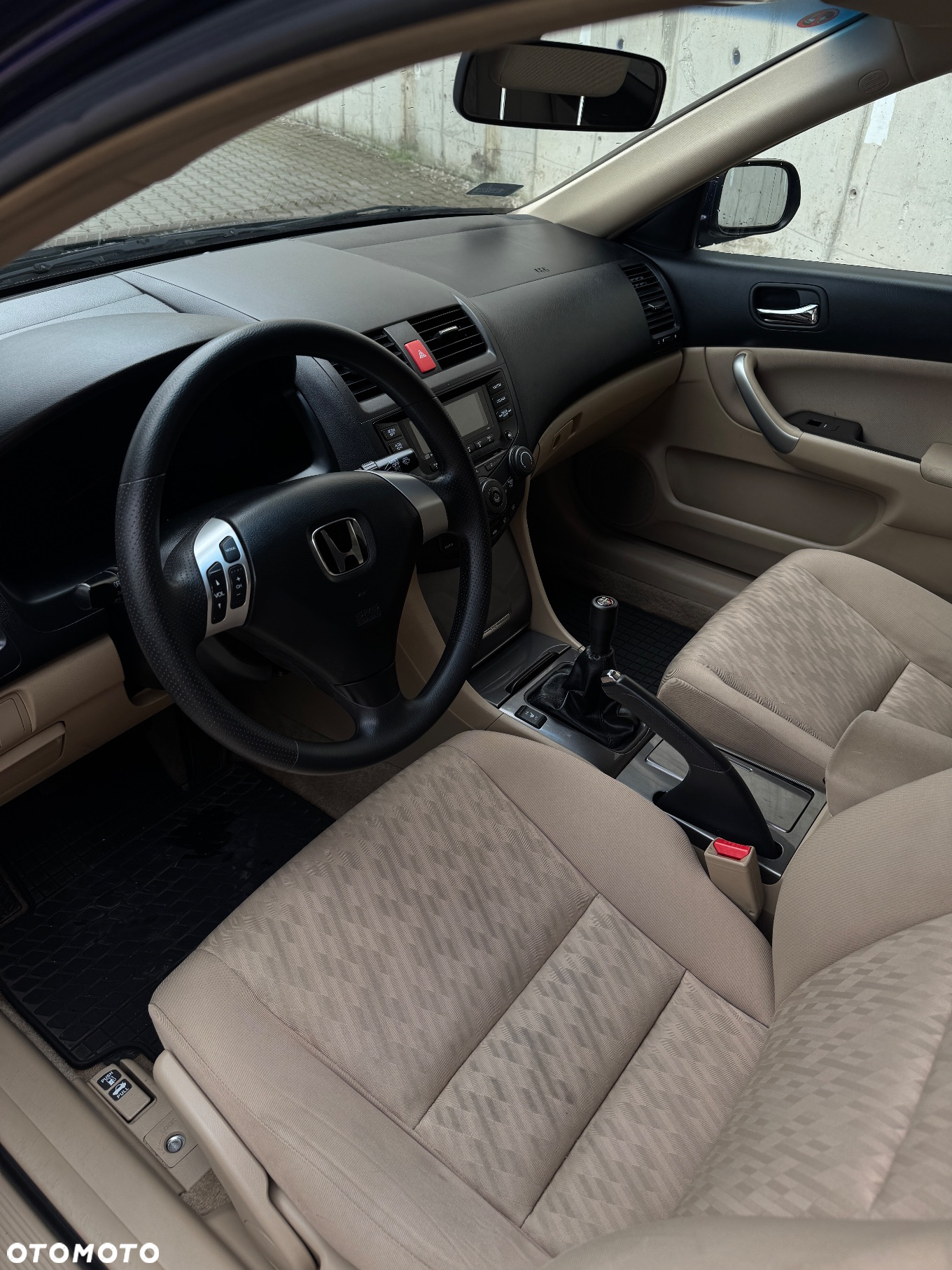 Honda Accord 2.0 Comfort - 28