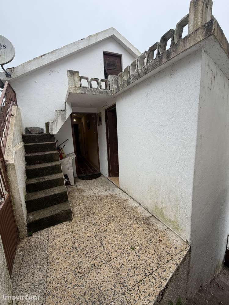 Moradia T2, em Unhais-o-Velho, Pampilhosa da Serra. - Grande imagem: 5/11