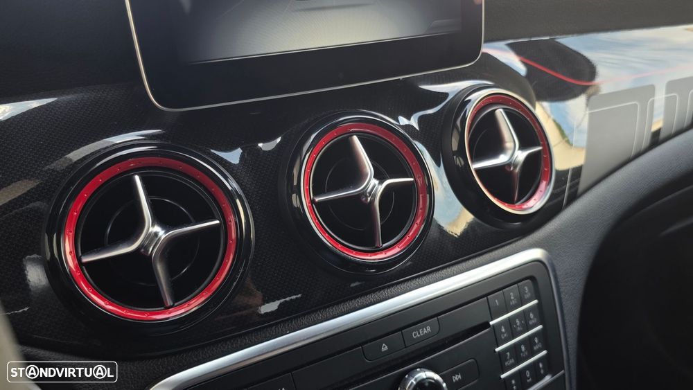 Mercedes-Benz CLA 45 AMG 4Matic Speedshift 7G-DCT Yellow Night Edition - 41