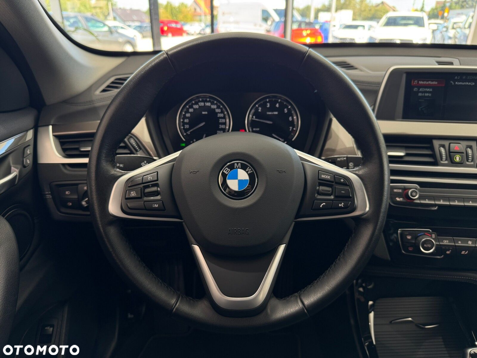 BMW X1 sDrive18i xLine - 15