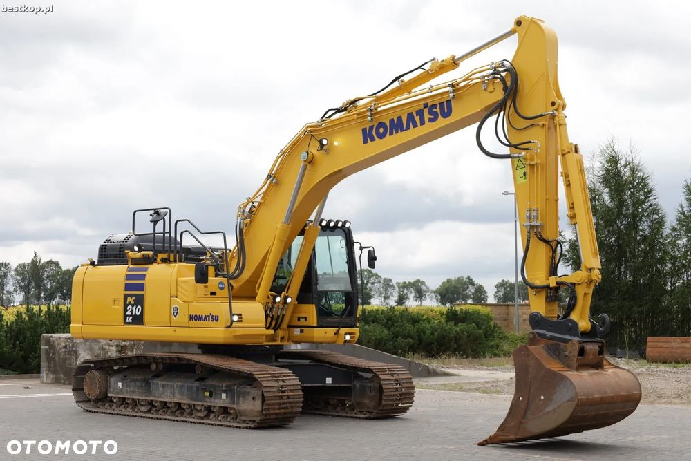 Komatsu PC210LC-11 - 12