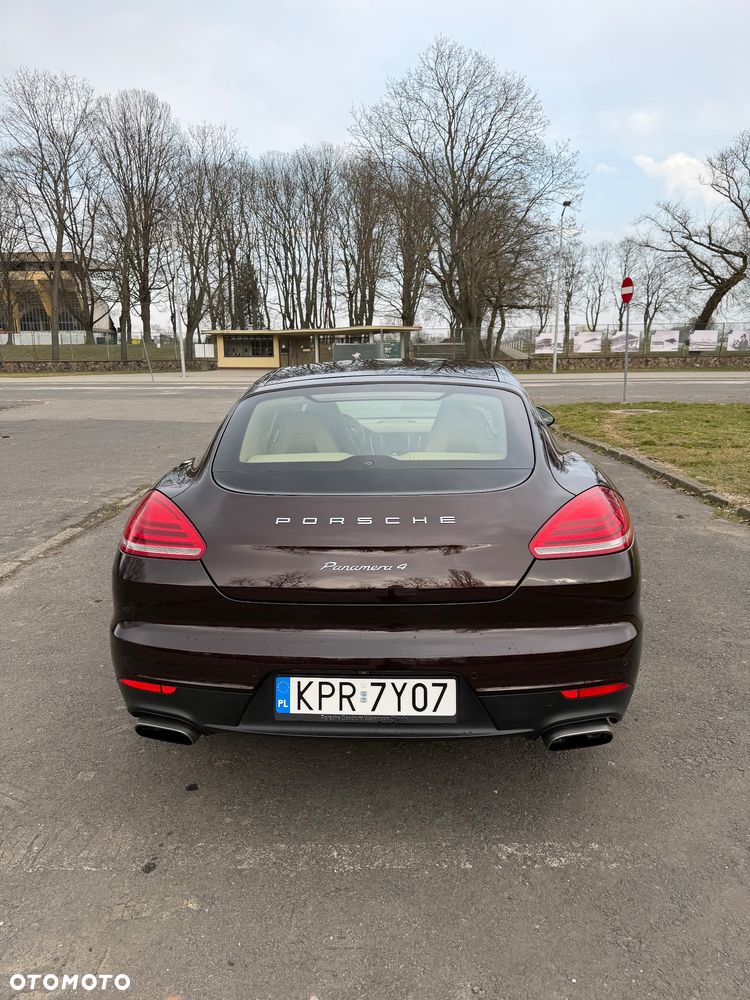 Porsche Panamera 4 - 7