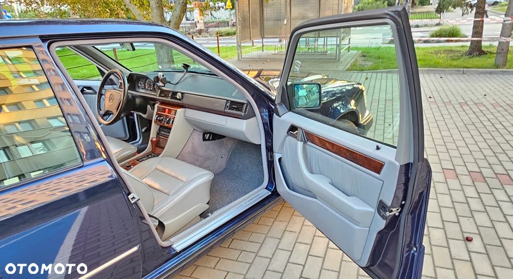 Mercedes-Benz Klasa E - 11