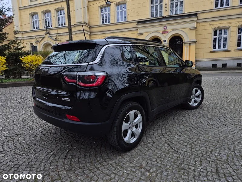 Jeep Compass - 4